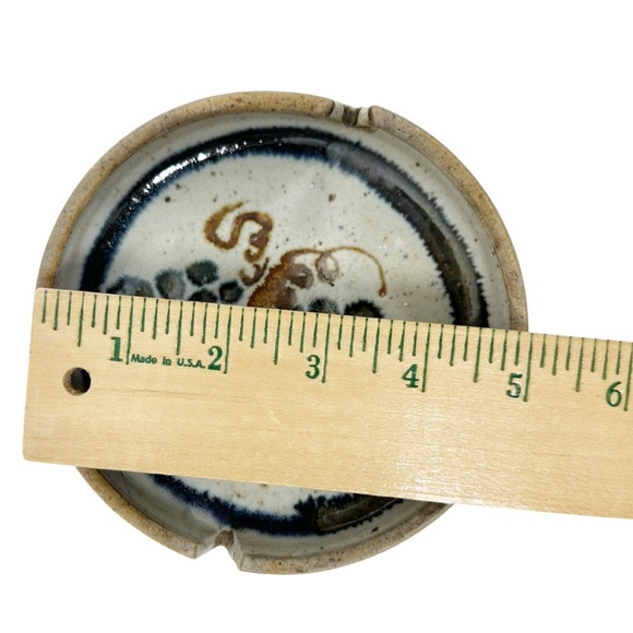 Studio POTTERY 5” Dish with Grape Print - Picture 4 of 4